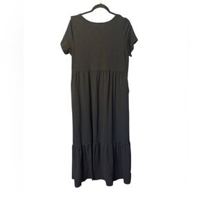 Old Navy Women's Black Short Sleeve Tiered Midi Dress Size Large - Pockets